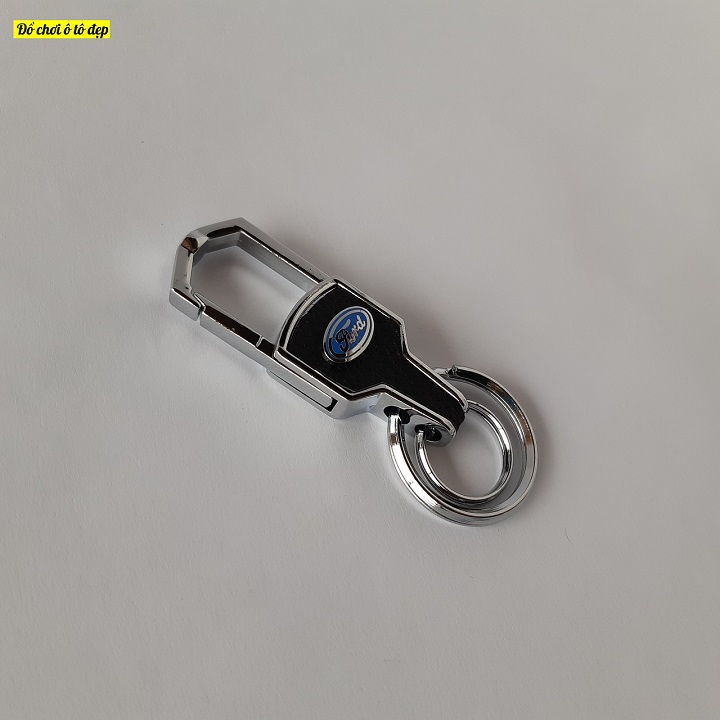 Móc treo chìa khóa ô tô logo ford.
