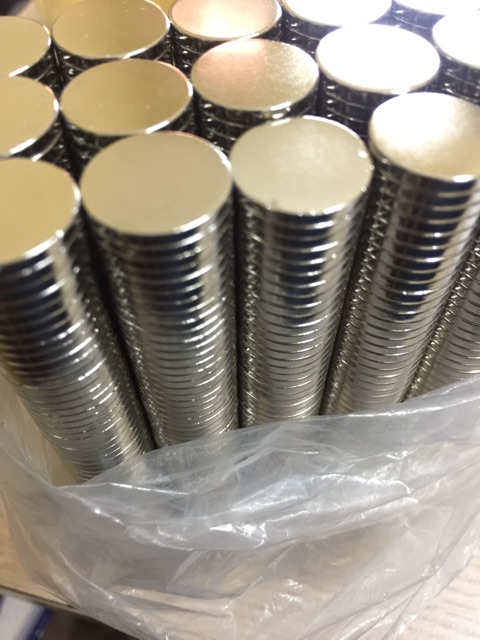 Com bo ( 80 viên nam châm đất hiếm kt 15x2mm )