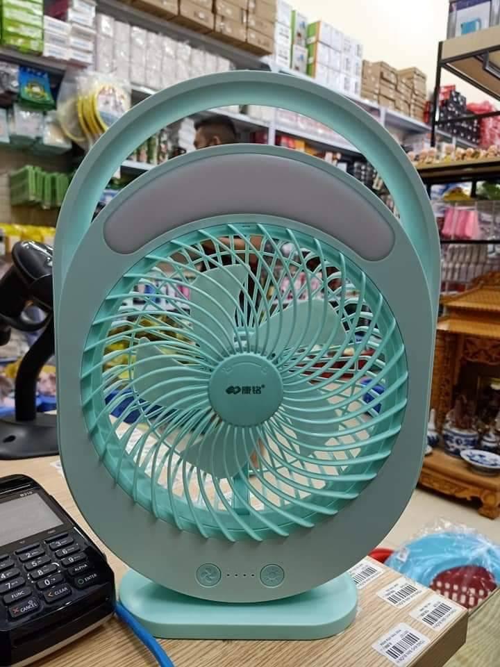 Quạt tích điện có đèn led KM-FO336