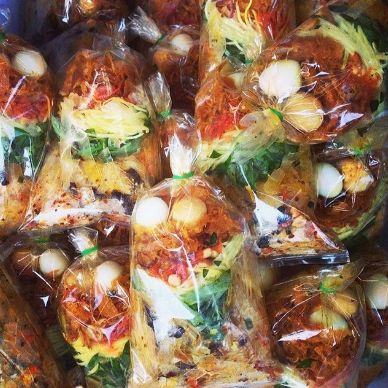 1 Túi bánh tráng trộn