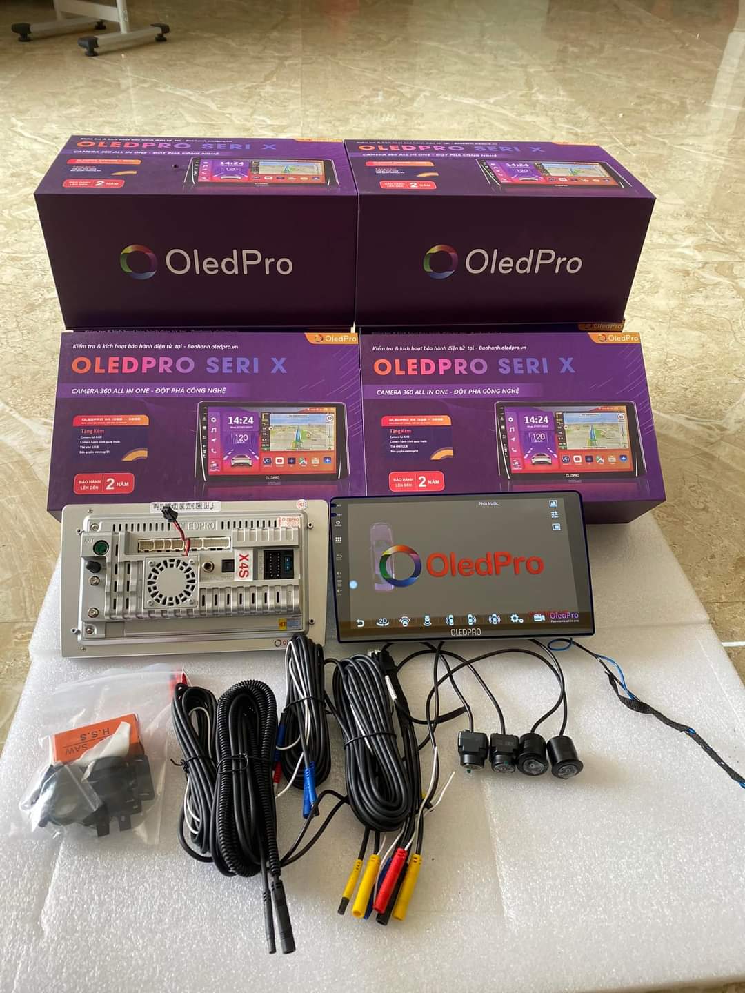 Màn hình Android Oledpro X4 / X4S 4Gb-32Gb kèm camera 360 độ toàn cảnh, ghi hình 4 mắt, ram 4gb siêu mượt kèm vietmap S1 bq