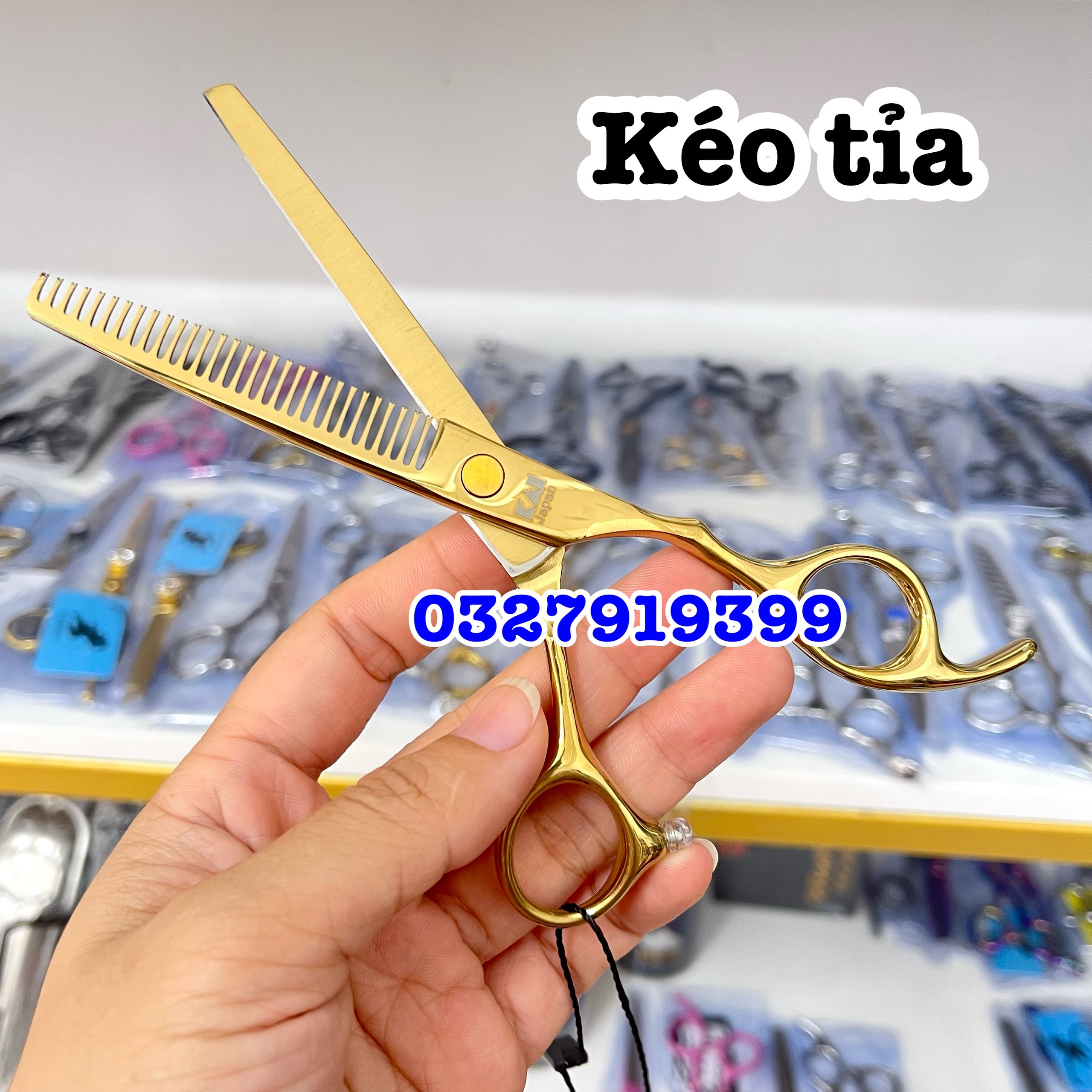 High Quality Hair Cutting Scissors 6.0 Inch Yellow Japanese Steel S440C Hardness over 62Hrc Durable Material Size 6 Inch Flat Slanted Handle Style