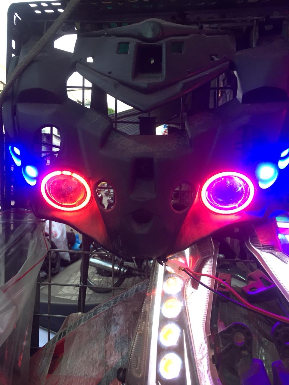 Đế mắt cú gắn sẵn đèn cho xe Exciter 135, Exciter 150