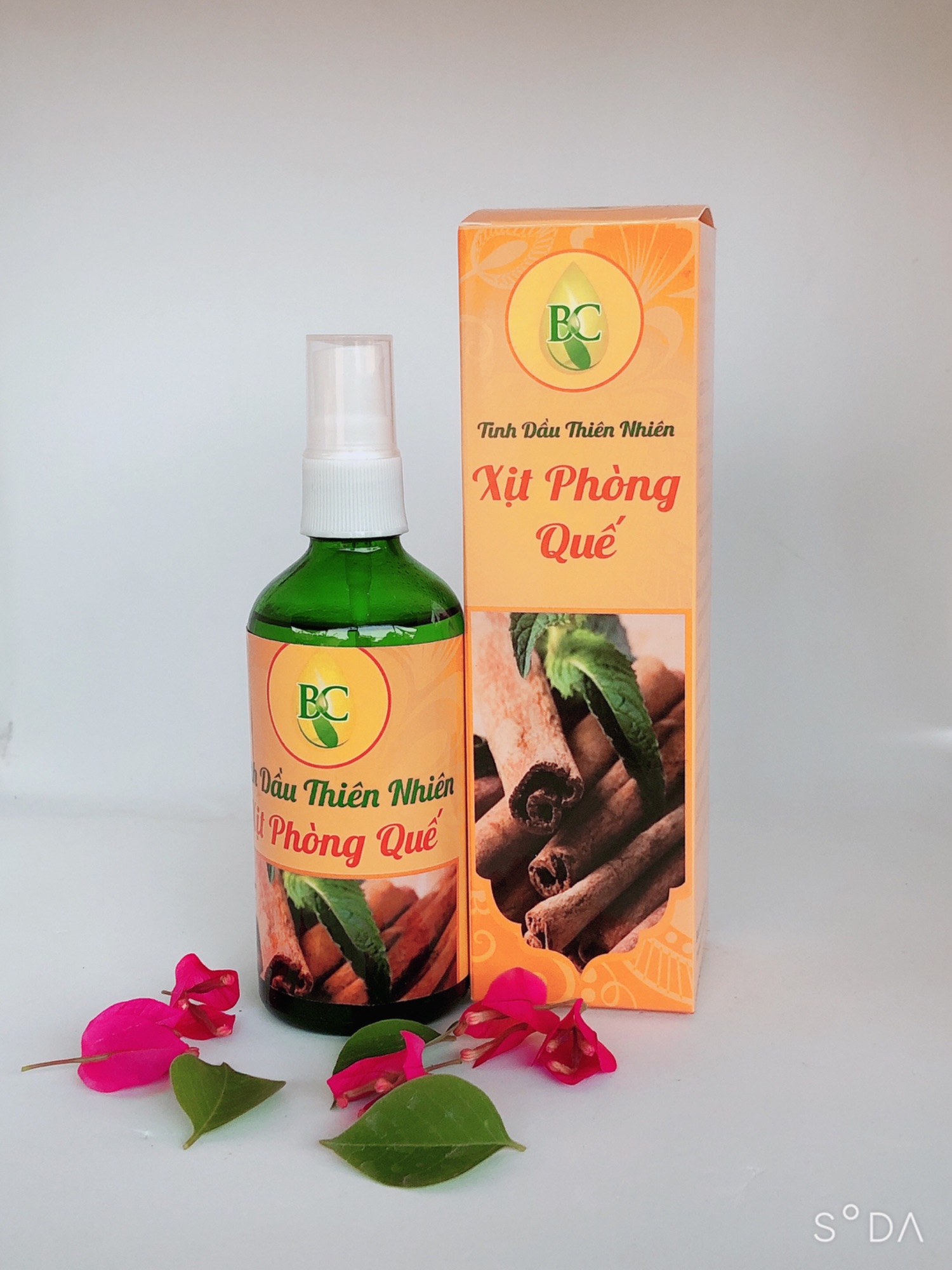 TINH DẦU XỊT KHỬ MÙI HƯƠNG QUẾ