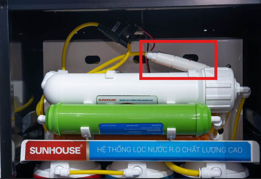 Vỏ Màng RO + 2 Cút Nối Và Van 1 Chiều-(Sử Dụng Cho Các Màng Lọc RO 50GPD & 75GPD)