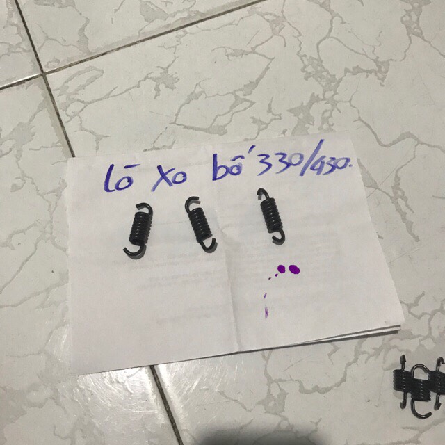 ( HỘP 4 CÁI) LÒ XO BỐ CÔNMÁY CẮT CỎ 2  THÌ 260/330-430-GX35