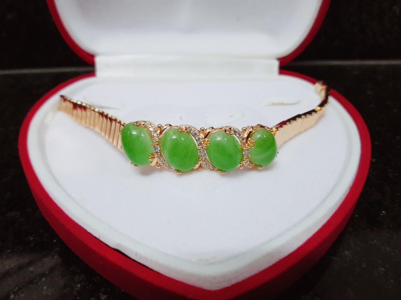 LẮC TAY ĐÍNH ĐÁ 4 HAT CẨM THẠCH MẠ VÀNG 18K