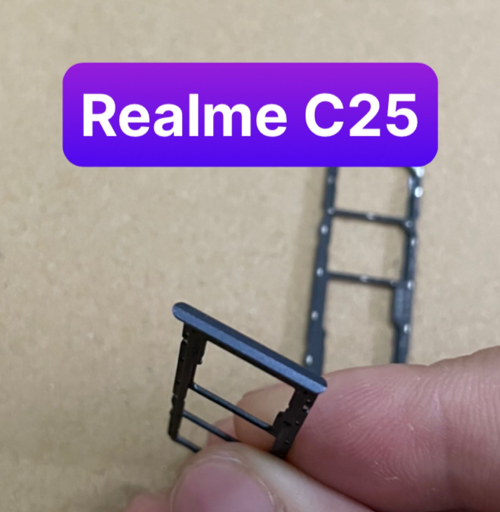 khay sim Realme C25