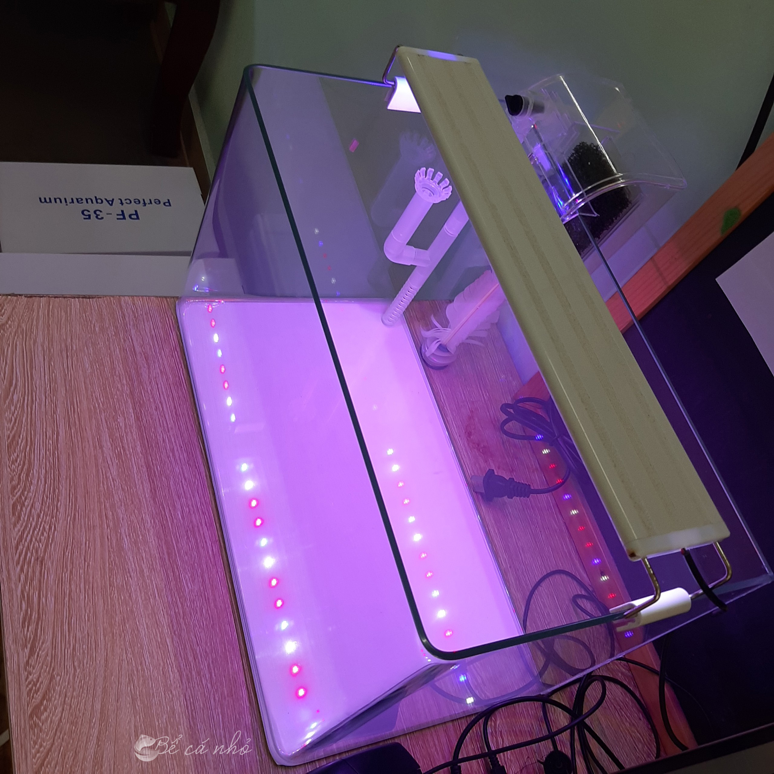 Bể cá đúc 40x24x25 cm mini để bàn