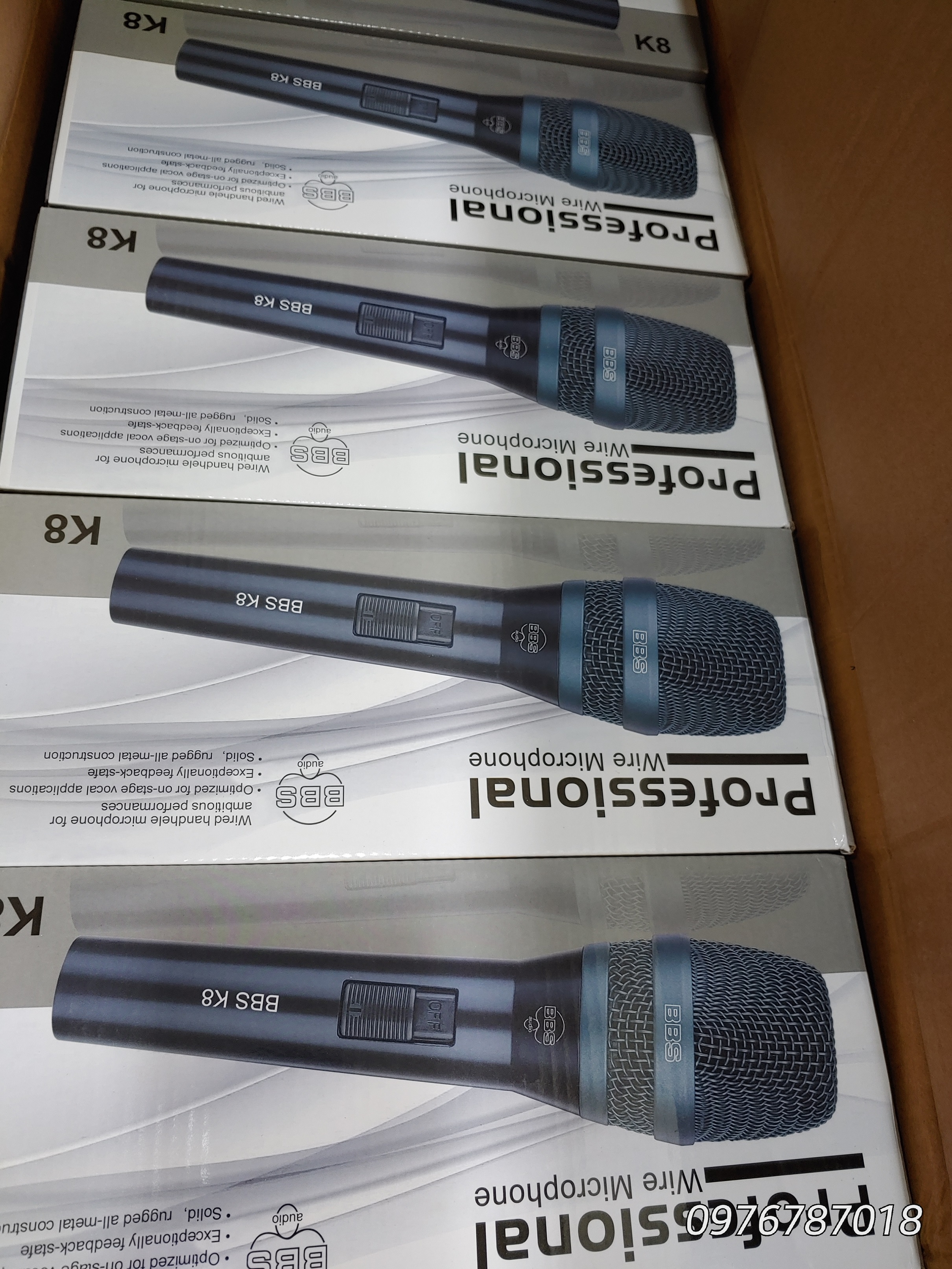 Micro hát karaoke có dây BBS K8 mới