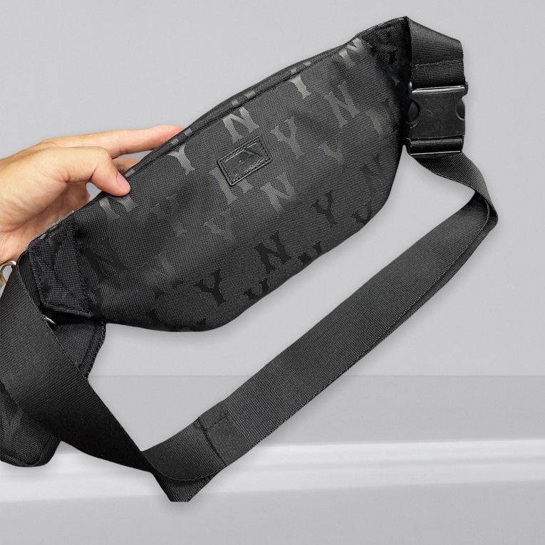 Túi Bao tử MLB NY MONOGRAM WAIST BAG BLACK B438