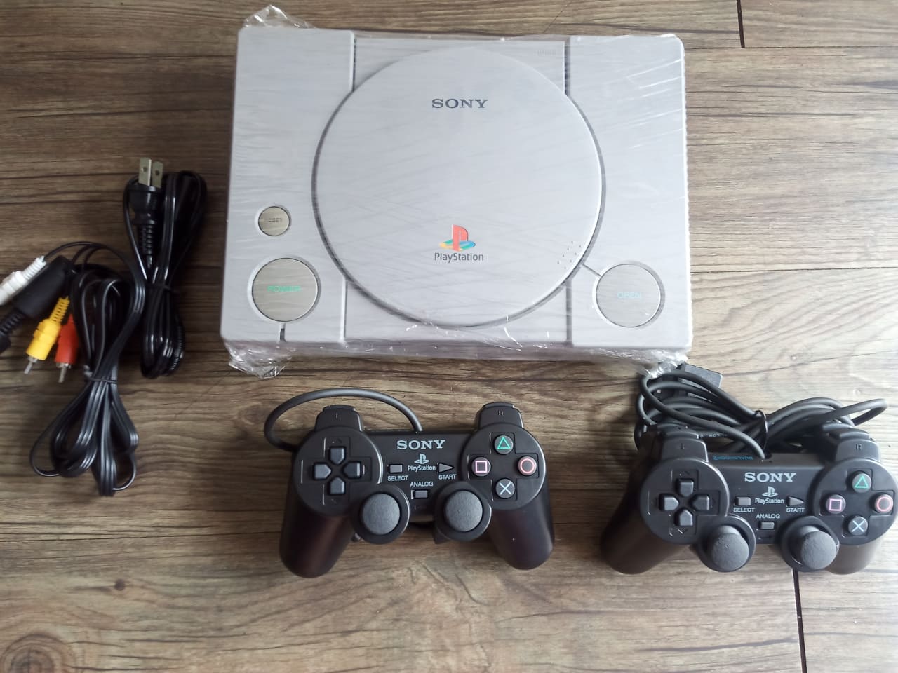 Máy chơi game PS1 tặng 5 điã game hay