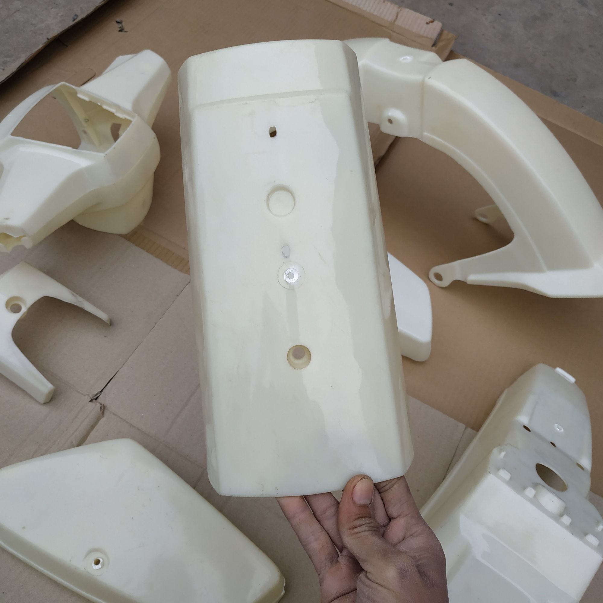 nhựa mặt lạ xe cup 82 custom DD