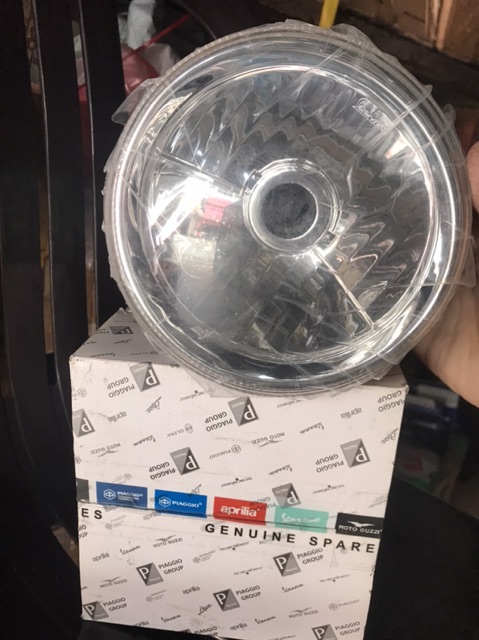 [HCM]Choá đèn(pha đèn) xe Vespa Lx zin hãng