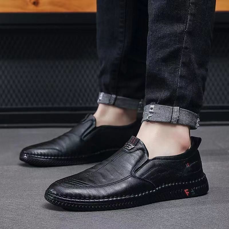 Pu Leather Men's Loafers with E3 Logo in Classic Color