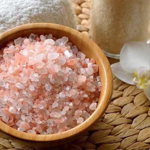 Đá muối ngâm chân himalaya giúp ngủ ngon giảm đau nhức chân tay thảy độc tố và làm giảm mỡ bụng