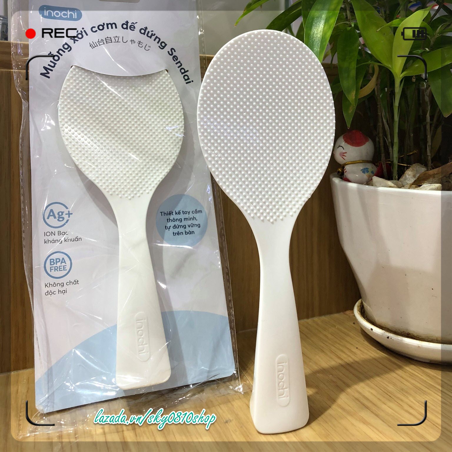 Muỗng xới cơm đế đứng Inochi