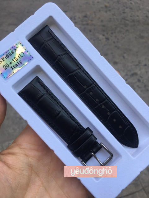 Italian Watch Strap Made of Crocodile Leather. Comes with Strap Replacement Tools and Mounting Pins.