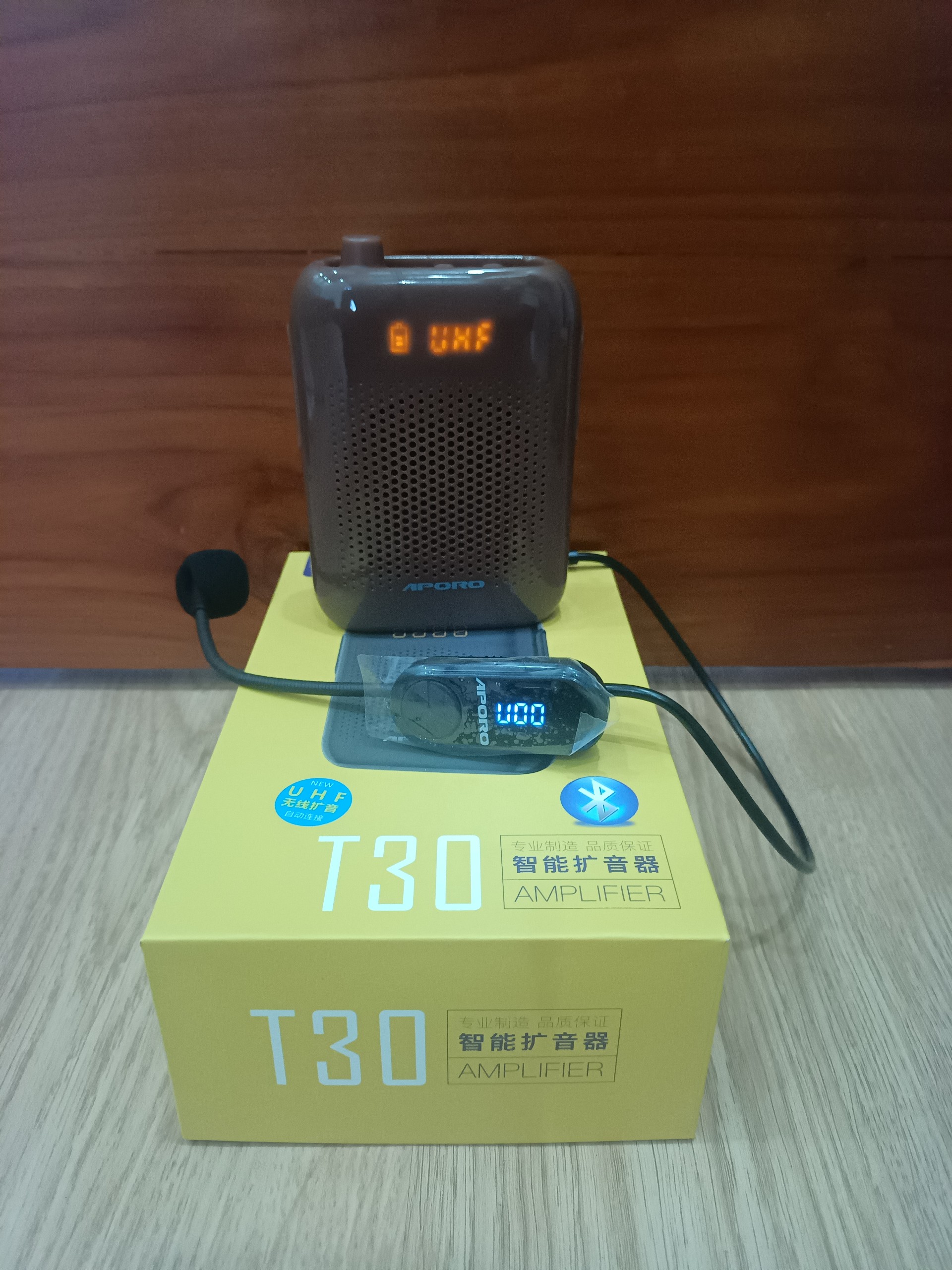 Máy trợ giảng không dây mới nhất aporo T30 có bluetooth bảo hành 12 tháng