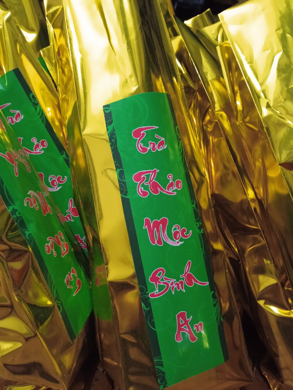 TràThảo Mộc 500gr Túi Thiếc vàng