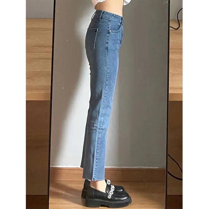 QUẦN JEAN XANH ỐNG ĐỨNG BASIC DÁNG NGẮN