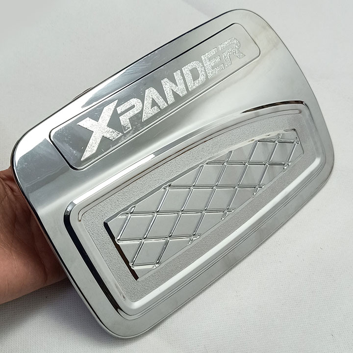 ốp mạ nắp bình xăng xpander