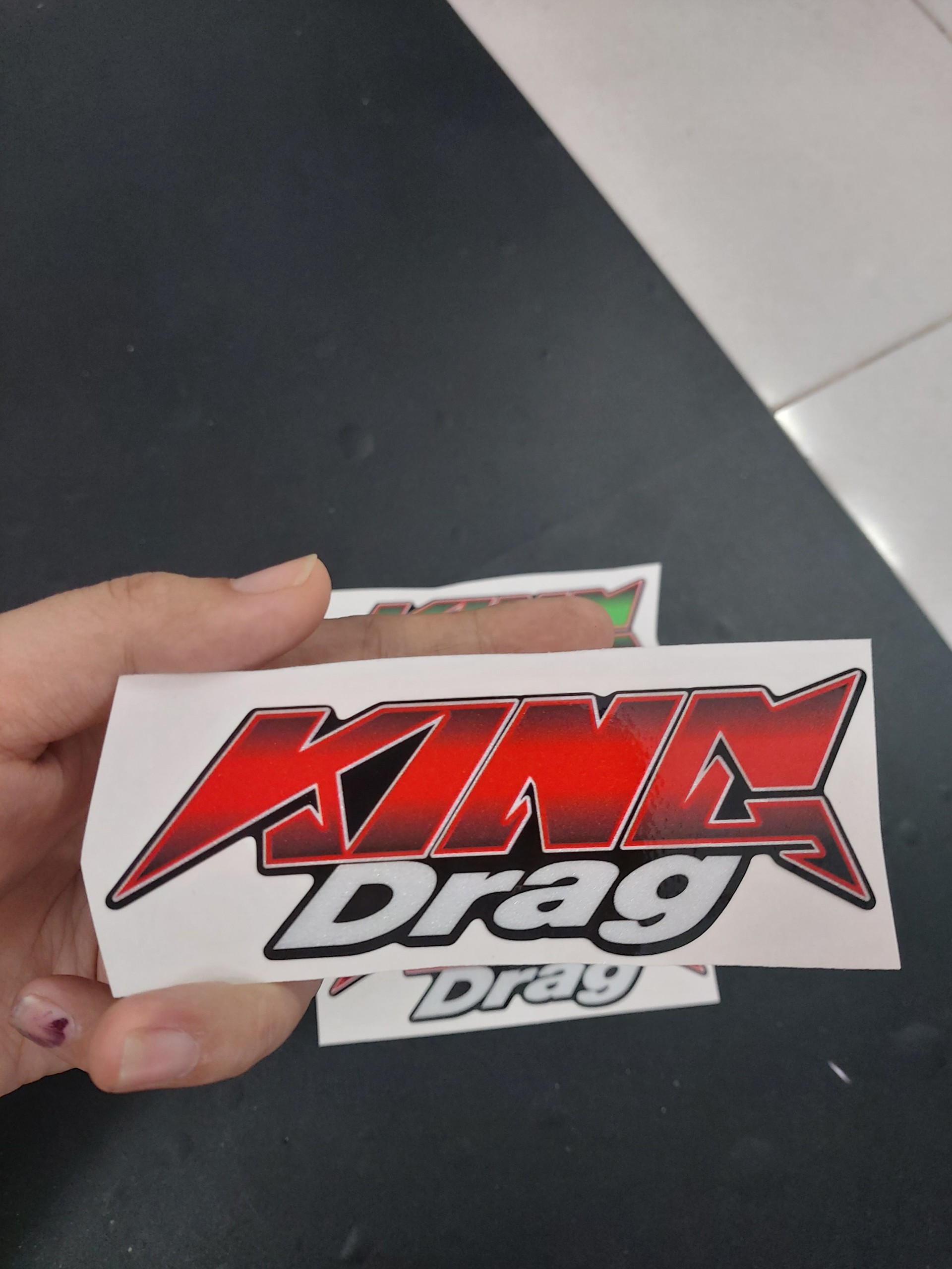 Tem logo kingdrag phản quang 4x11cm