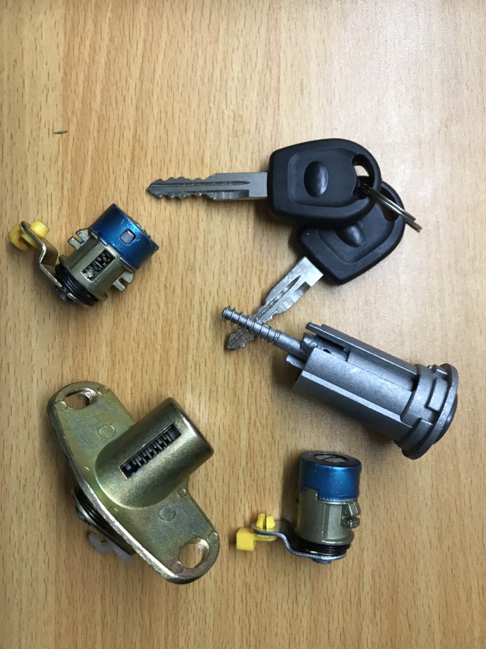 Bộ đủ 4 ổ khóa  xe Matiz - full