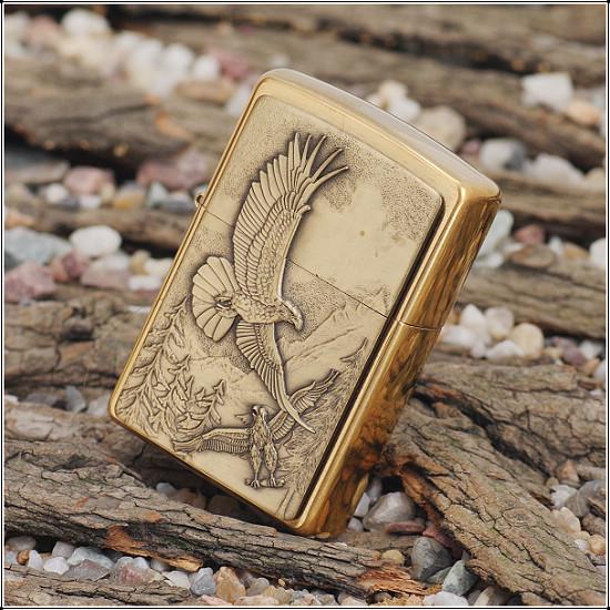 Bật lửa zippo 20854 - Bật lửa zippo Lighter Where Eagles Dare Emblem Brushed Brass