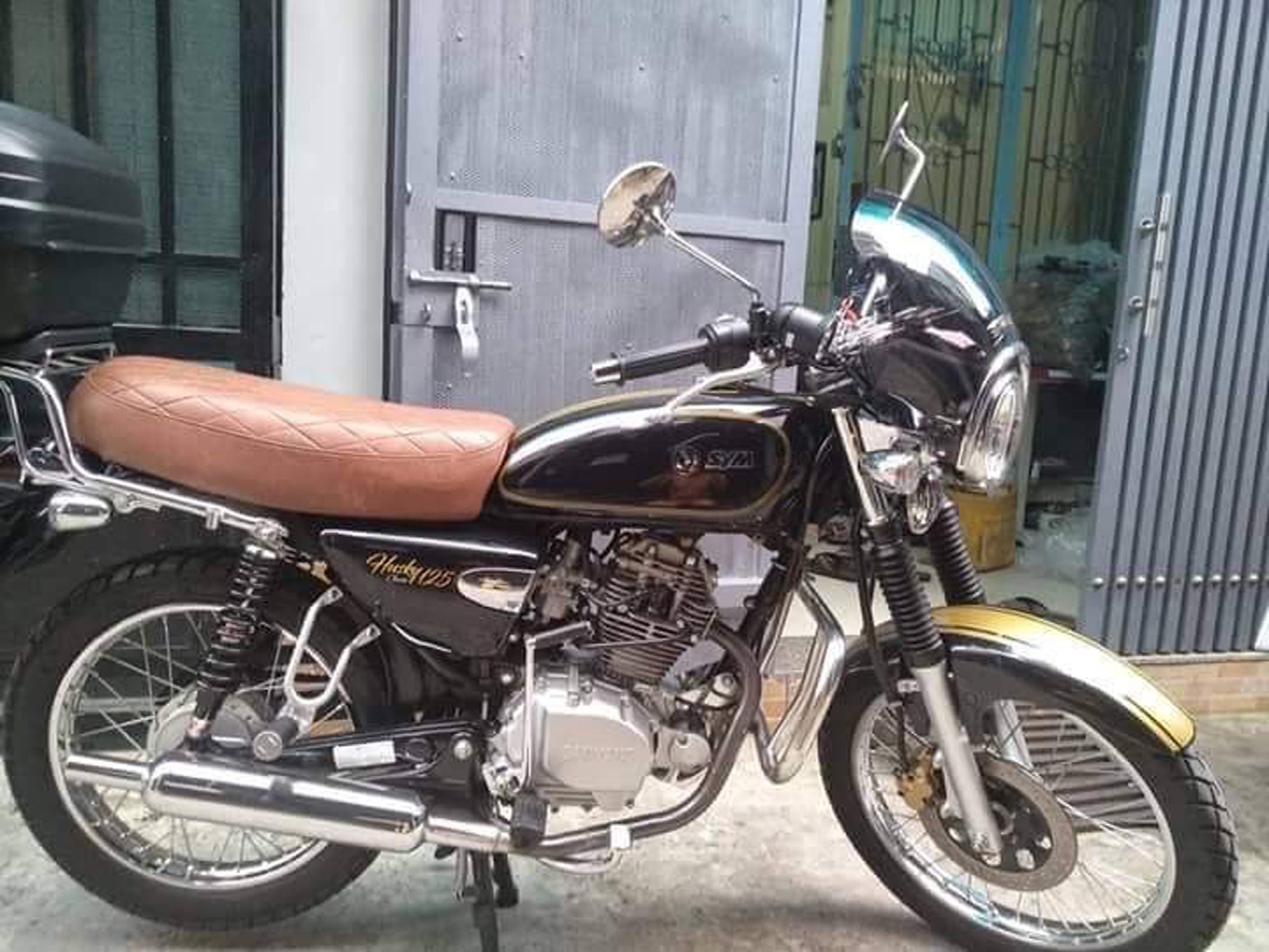 chống đổ moto inox