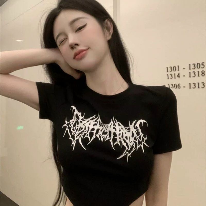 ÁO KIỂU CROPTOP XINH IN ĐÔI CÁNH XƯƠNG QUE BATMAN