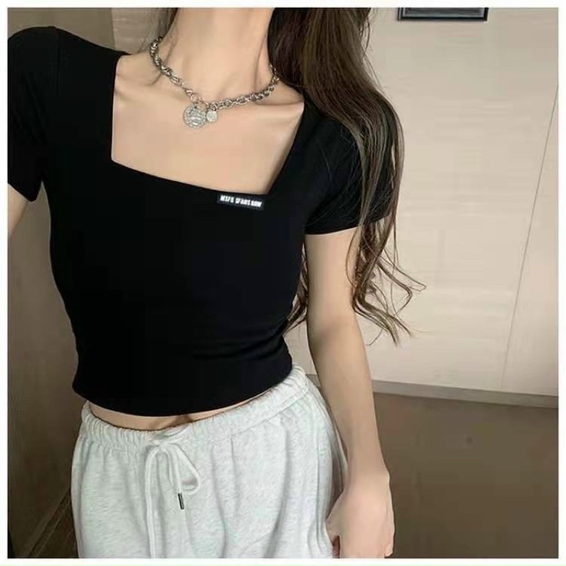 Áo croptop tay ngắn cổ vuông