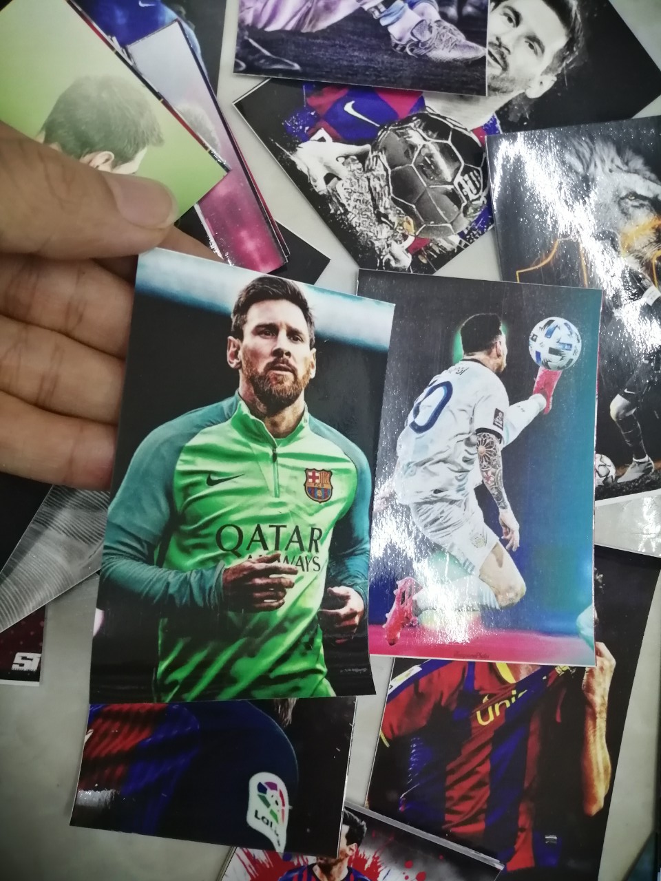 20 ảnh dán tường size nhỏ Messi Ronaldo