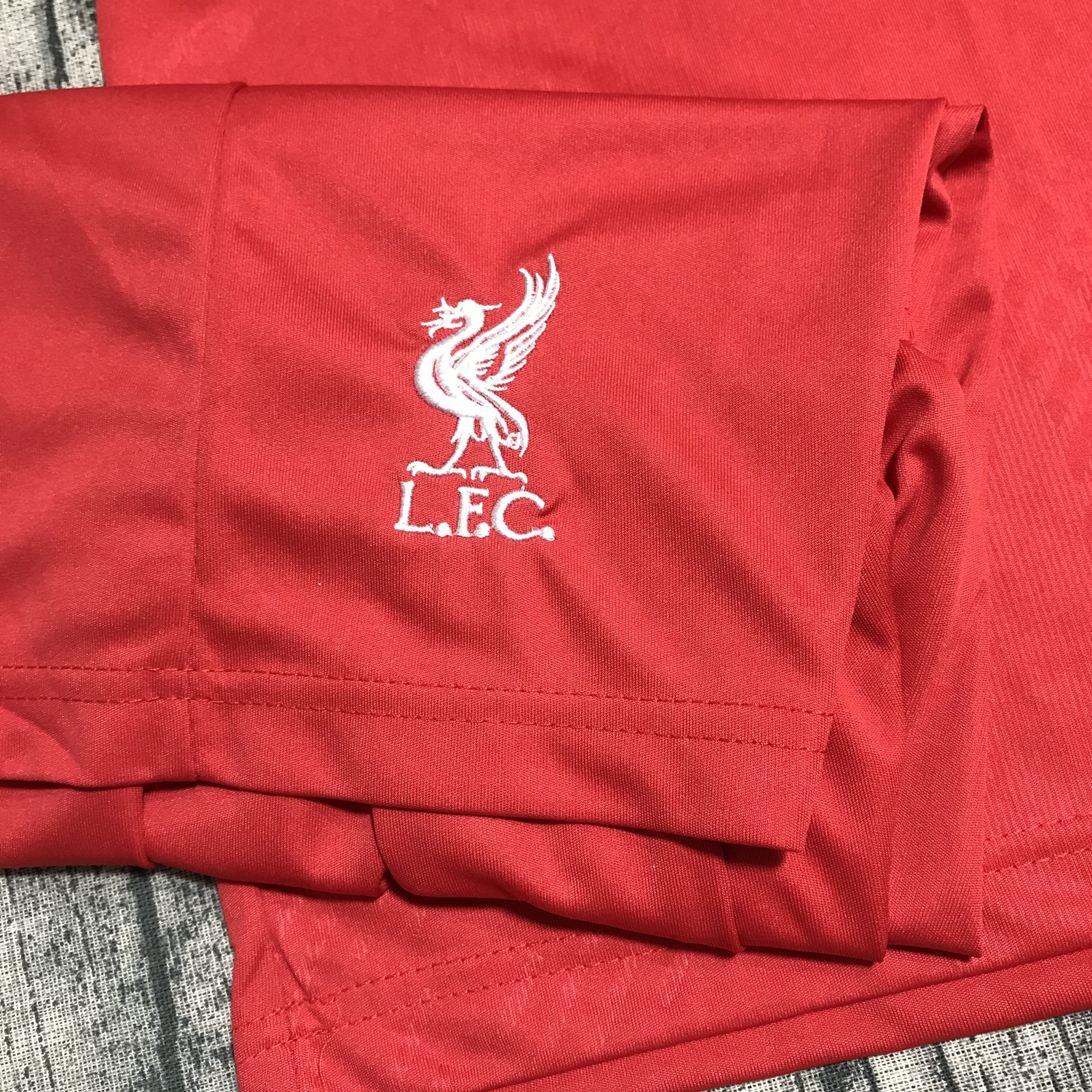 Áo bóng đá CLB Liverpool-Đỏ 2019-Thun Thái Cao Cấp