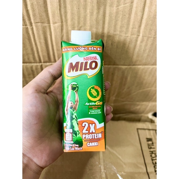 Combo 10 chai sữa Milo lúa mạch có đường 210ml
