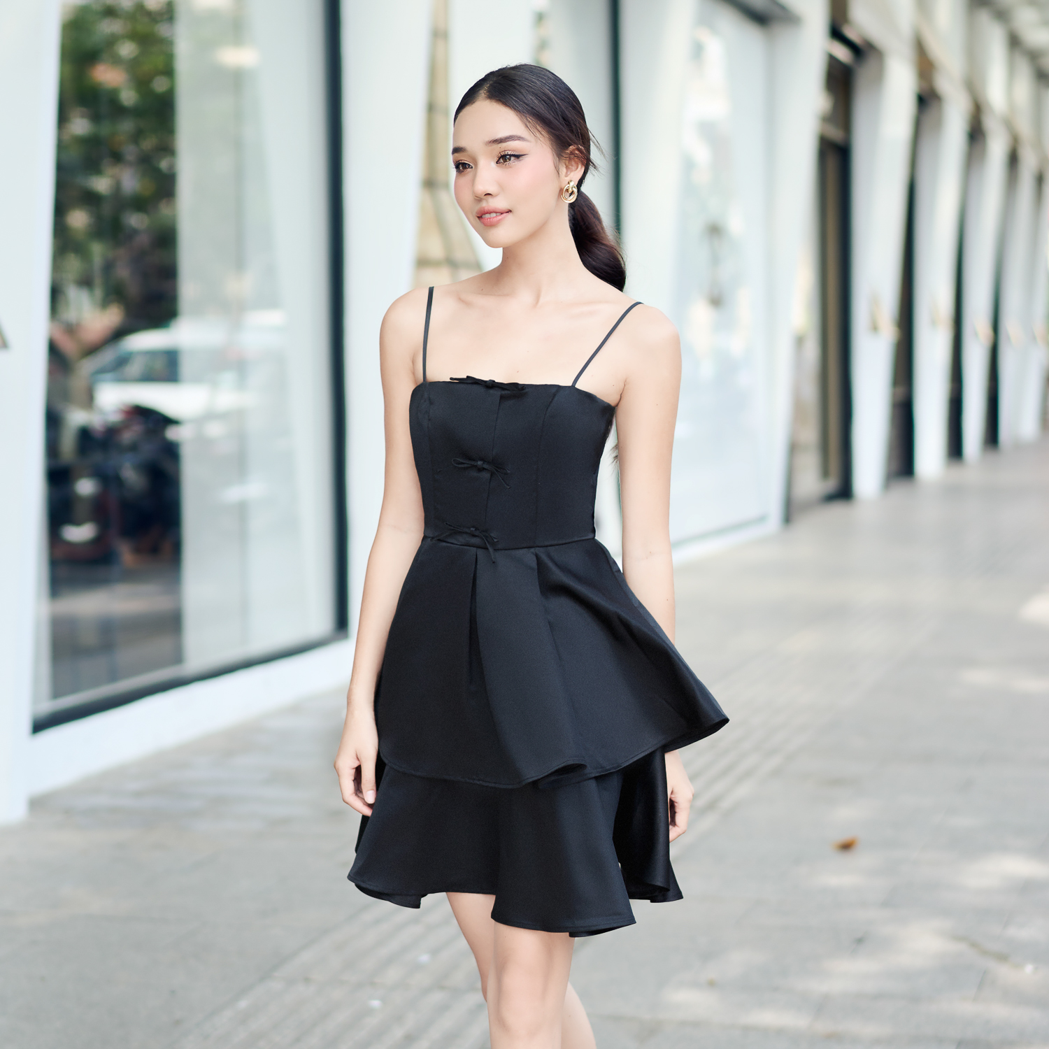 Đầm mini xòe phi tapta phối nơ trang trí Maybi