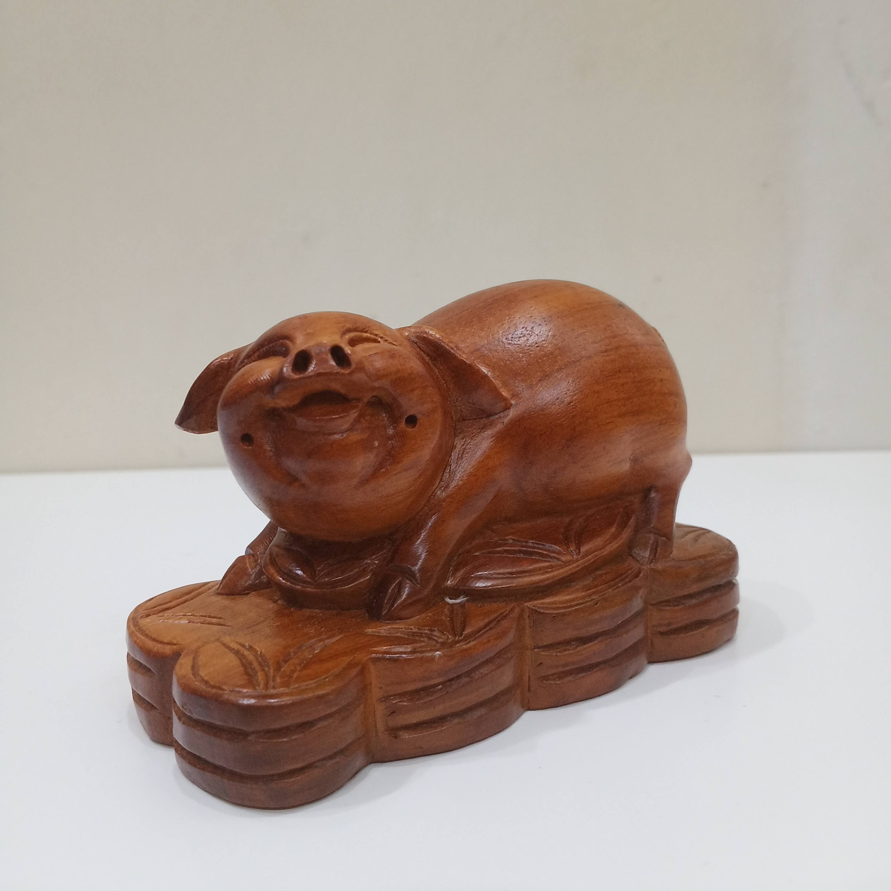Tượng lợn gỗ hương cao 8 cm