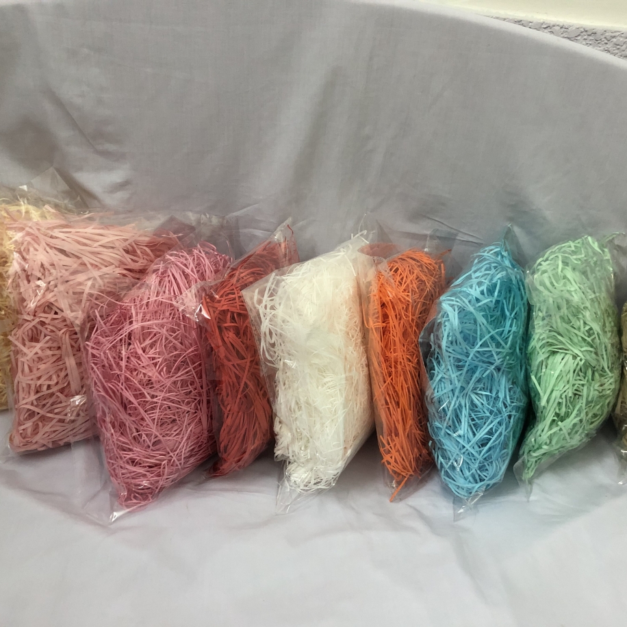 Giấy rơm/giấy vụn trang trí hộp quà/ 50 gram