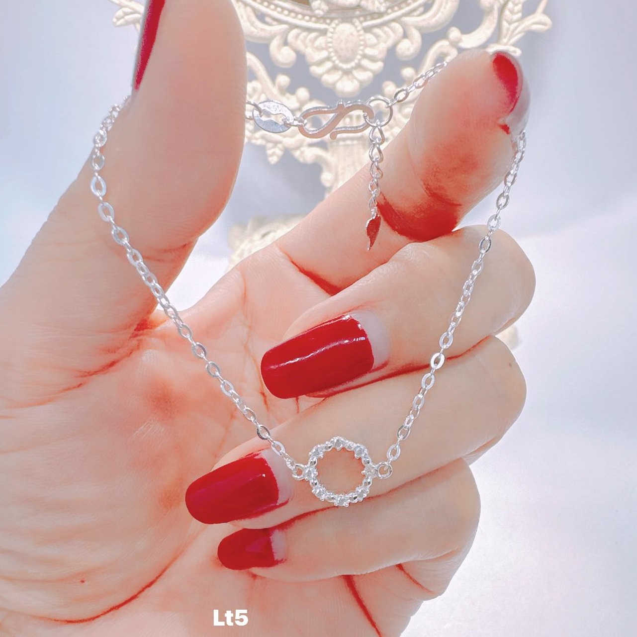 Lắc tay nữ thời trang chất liệu bằng bạc MS70