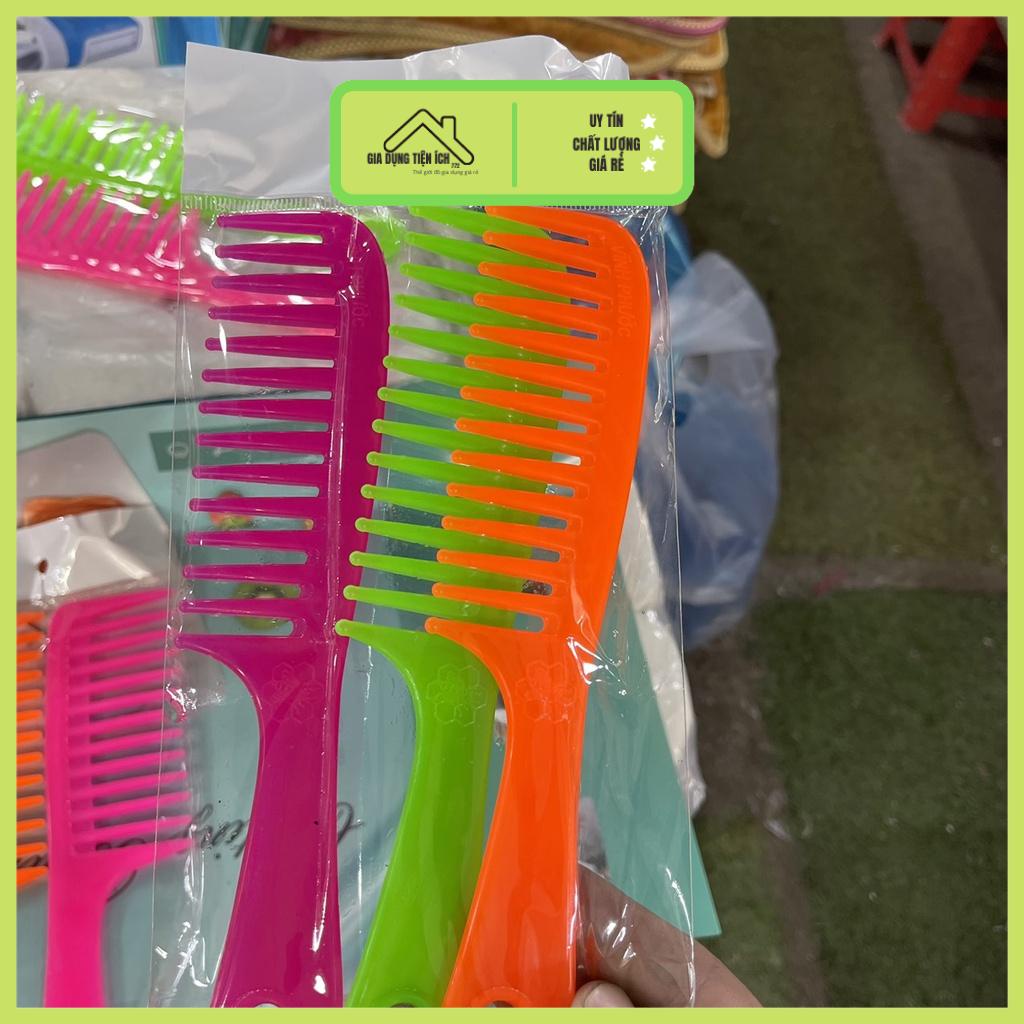Set 2 cái lược chải loại thưa tiện dụng (giao màu ngẫu nhiên)