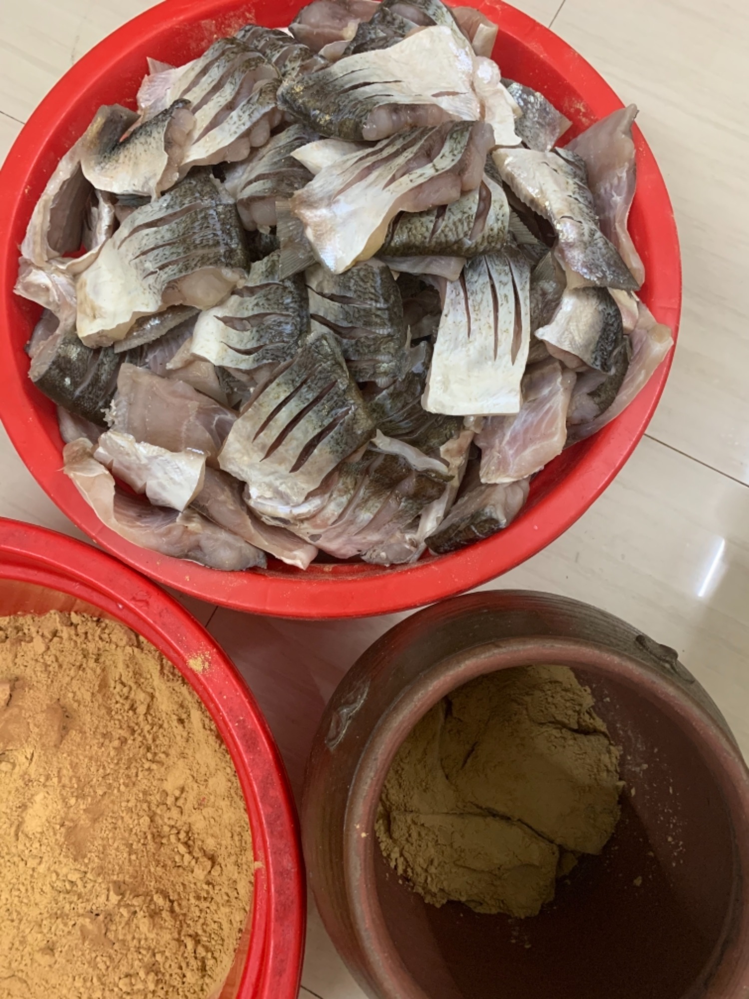 Cá mè thính Phú thọ 99k /kg