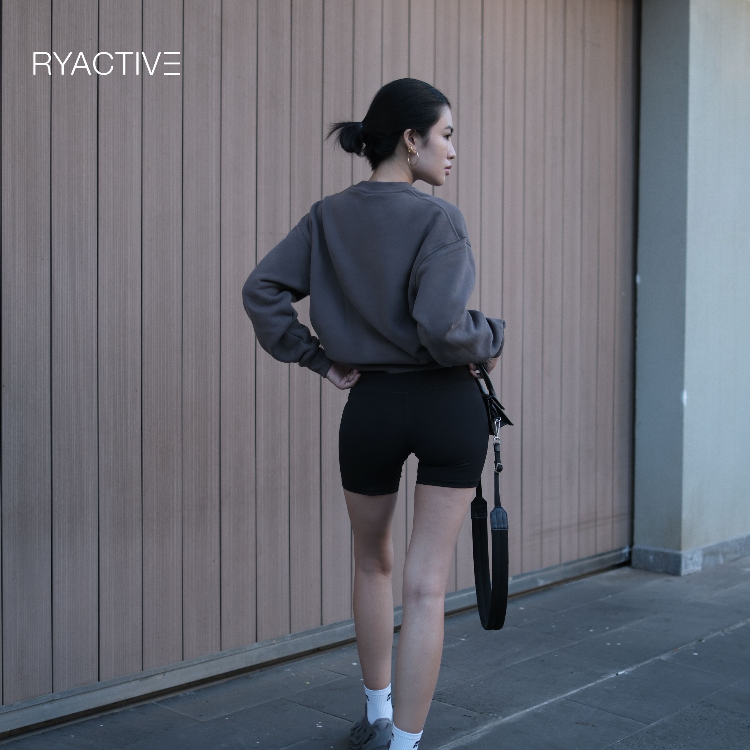 Áo sweater form rộng RYACTIVE - RYA SWEATER NO.2 Grey