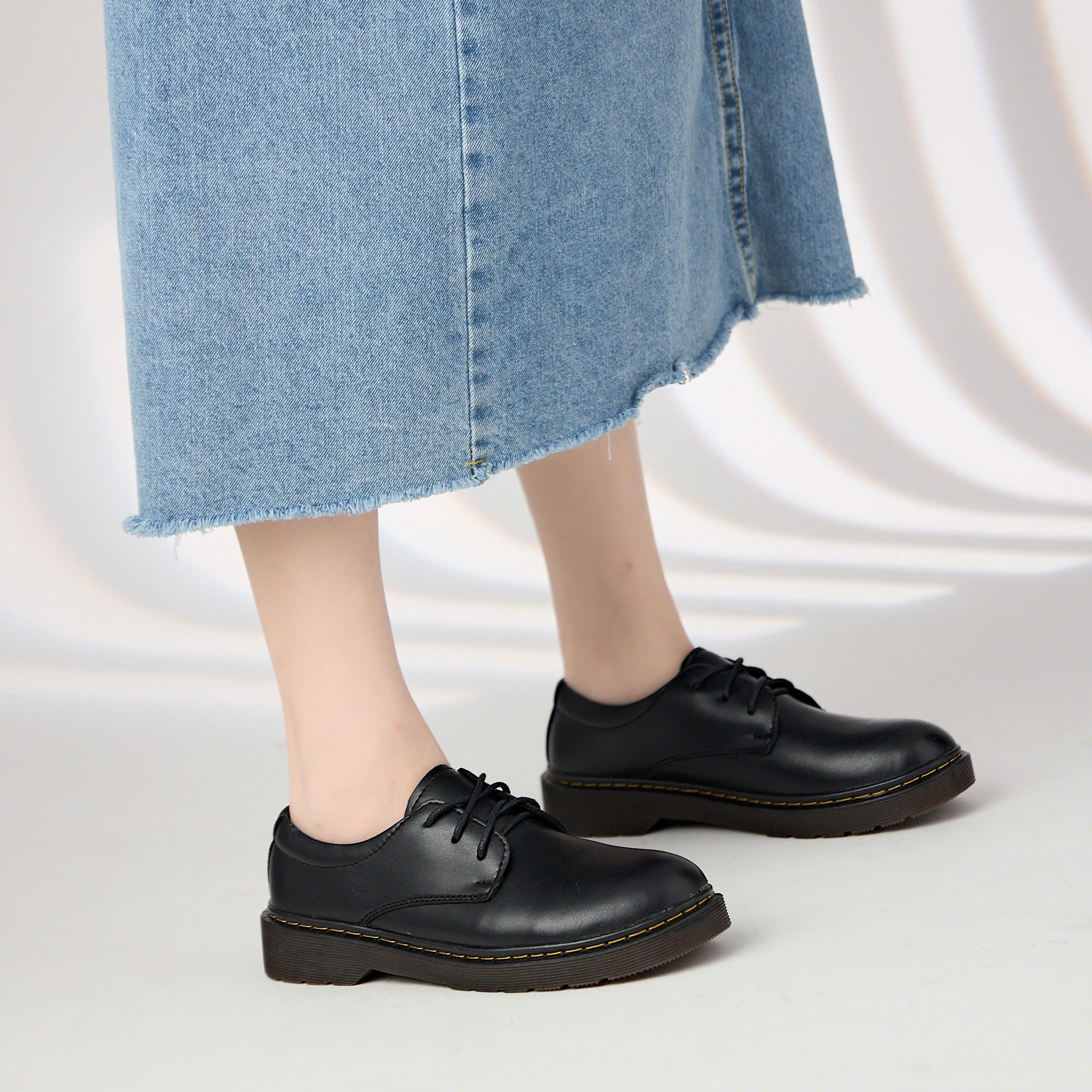 Giày Oxford MWC S121 (9637) - Giày Oxford Chất Liệu Da Kiểu Dáng Buộc Dây Basic