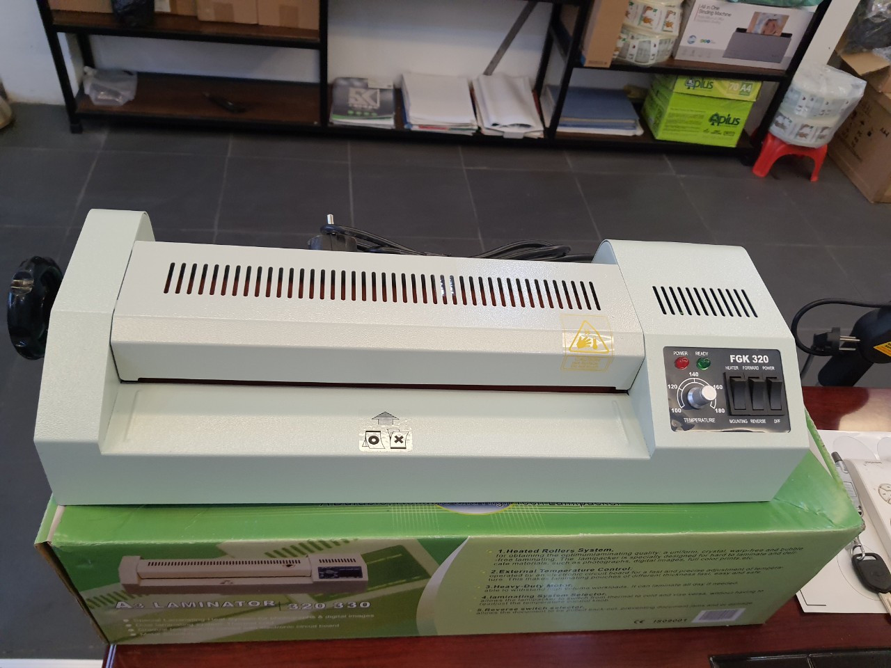Máy ép plastic khổ A3 FGK 320