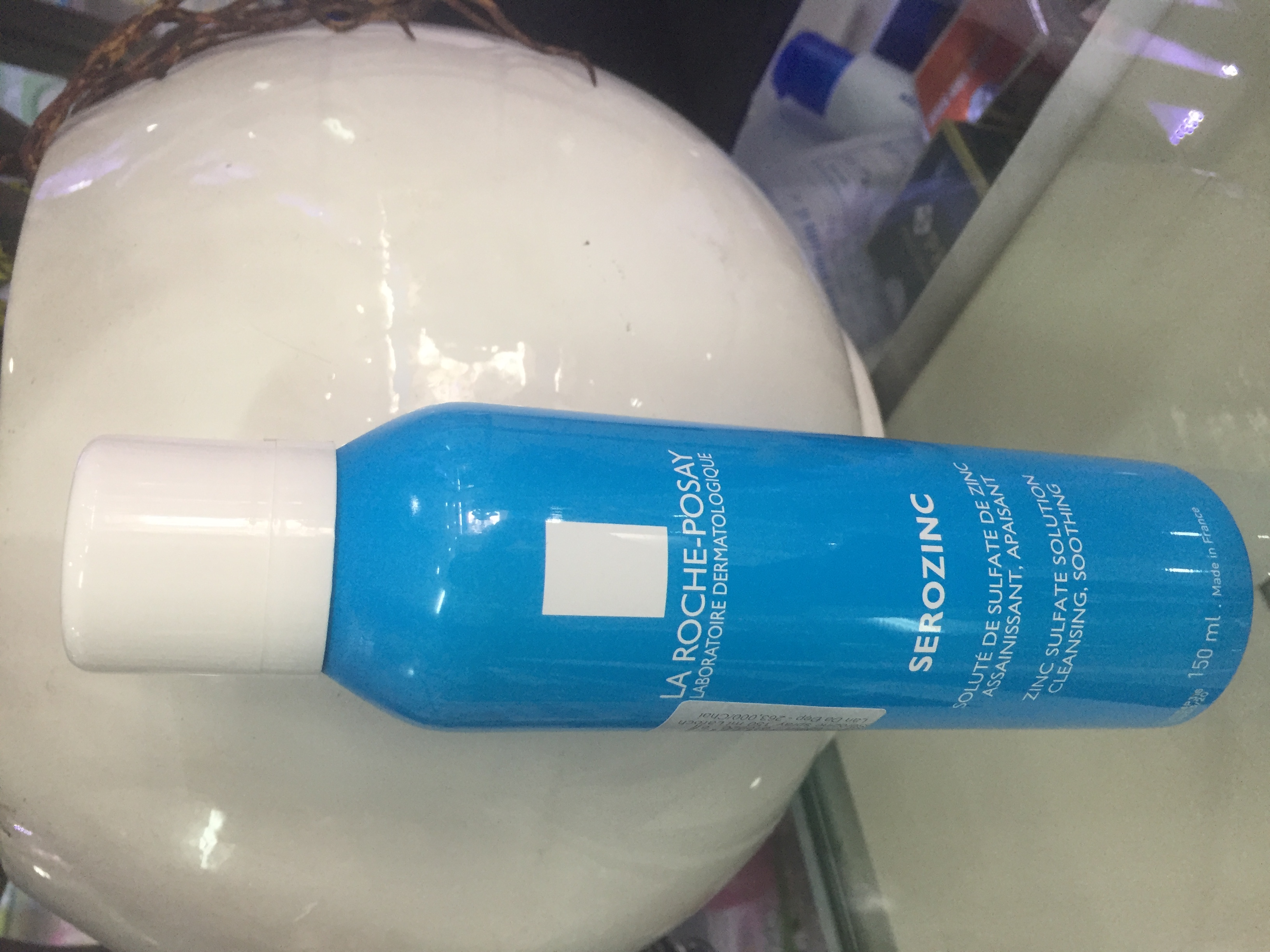 Xịt Khoáng Làm Sạch Và Giảm Bóng Nhờn - La Roche-Posay Serozinc