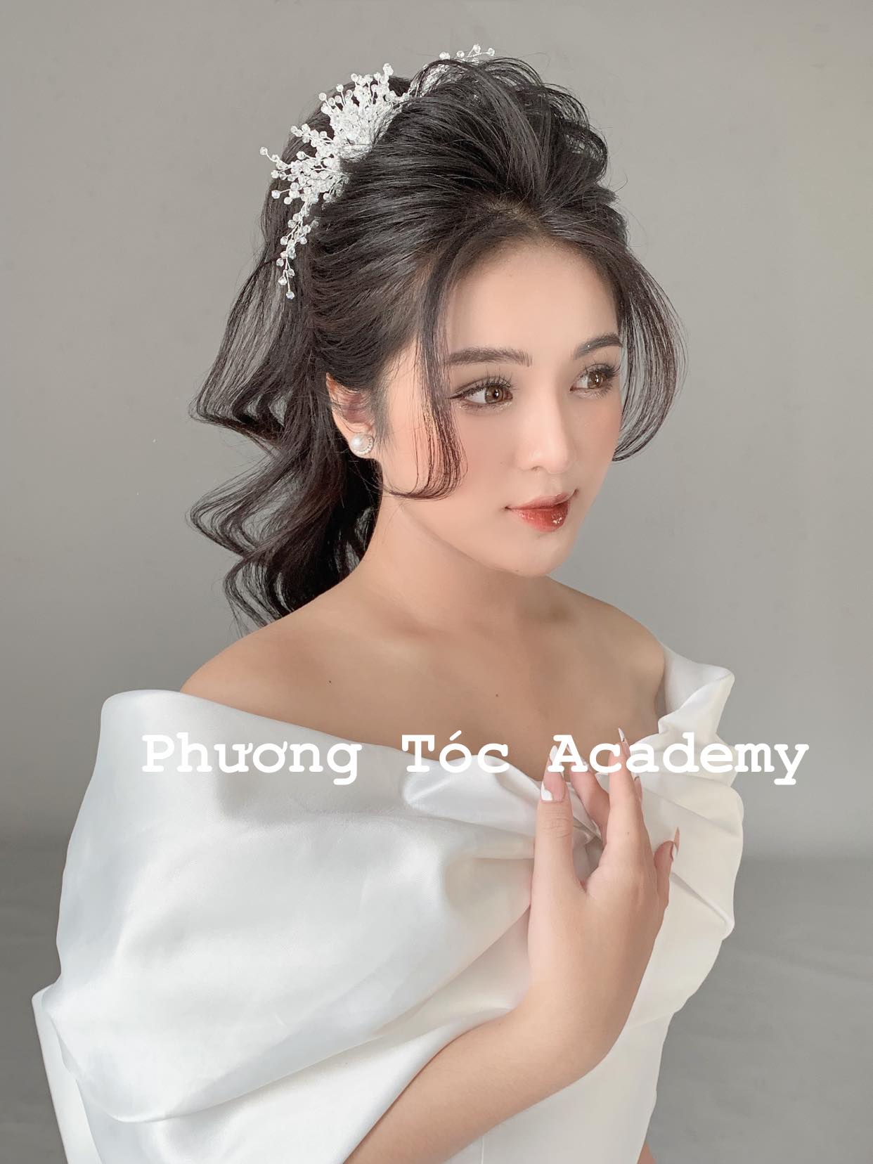 Set 2 cài pha lê cao cấp ( 1 set 2 cái )