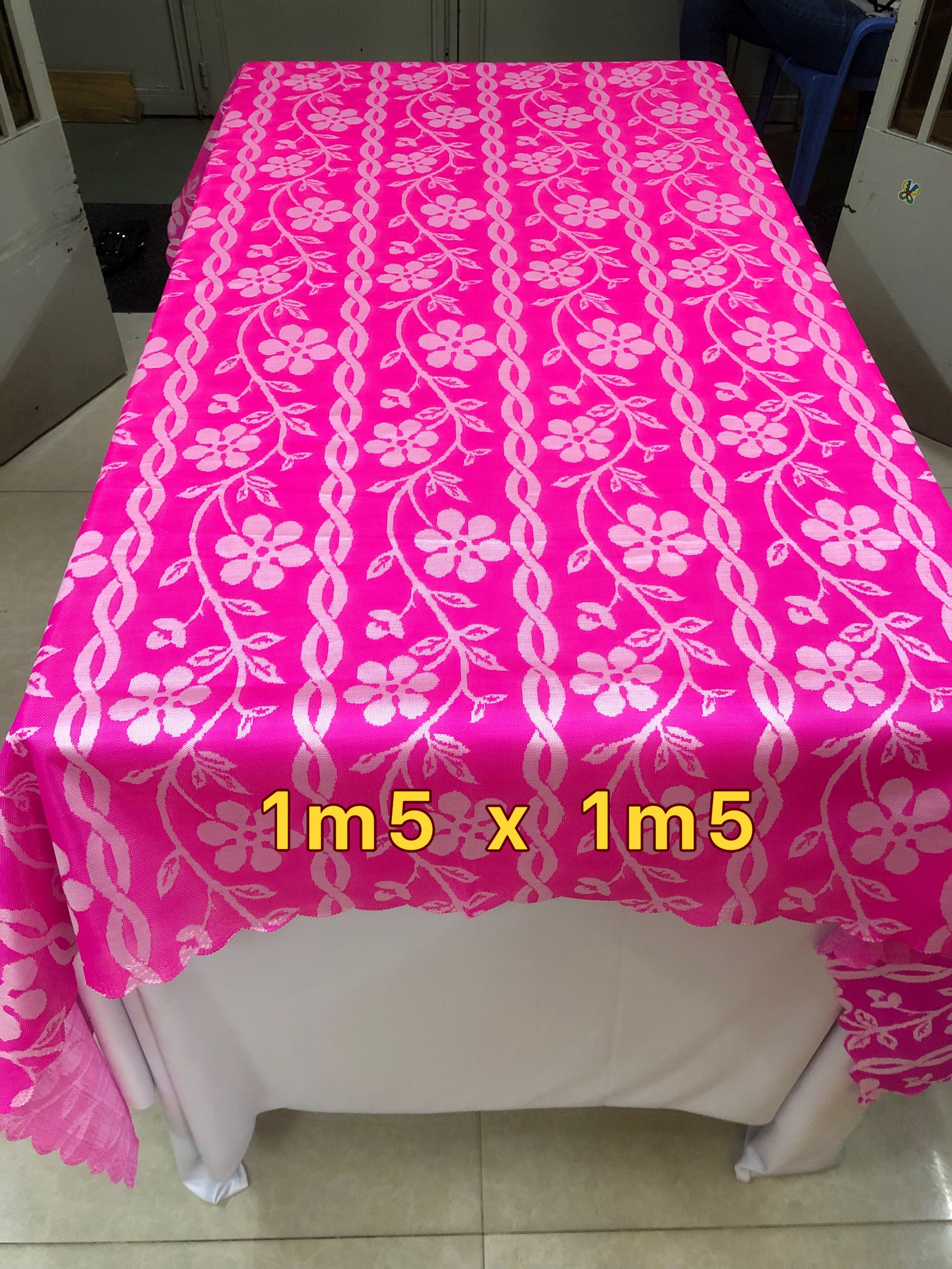 Khăn trải bàn Bông Bính