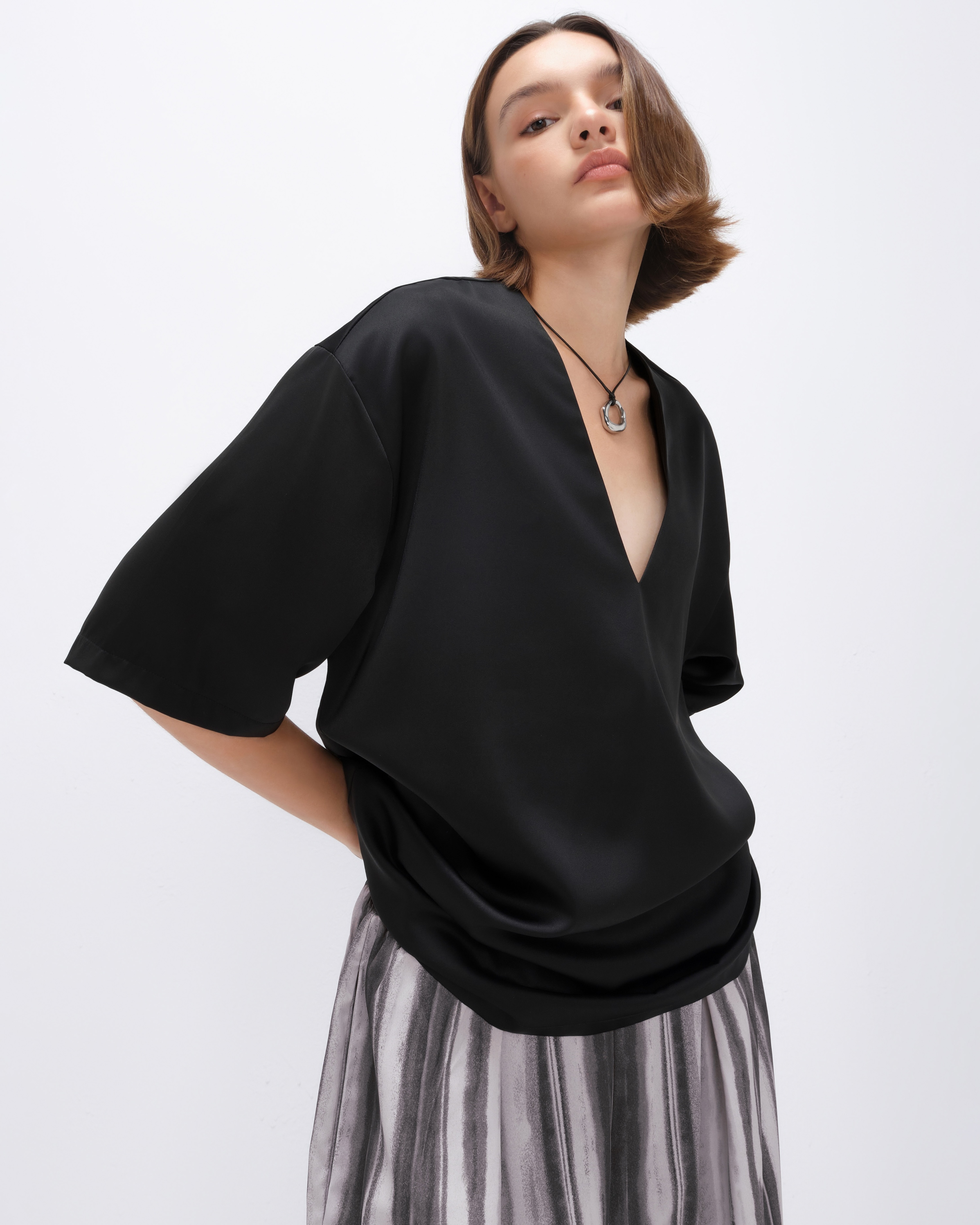 HIGHCHIC - MOLLE TOP - Áo lụa nữ - Áo lụa thiết kế sang trọng