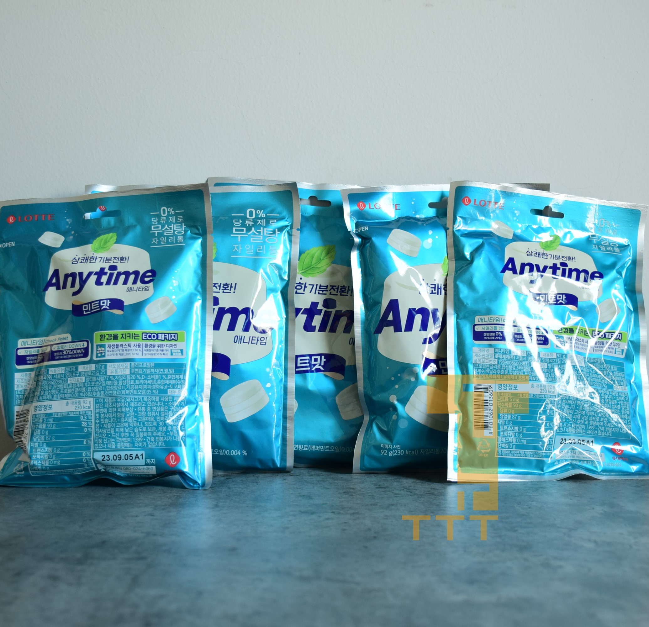 Kẹo Bạc Hà Sữa Anytime Lotte 92 gram