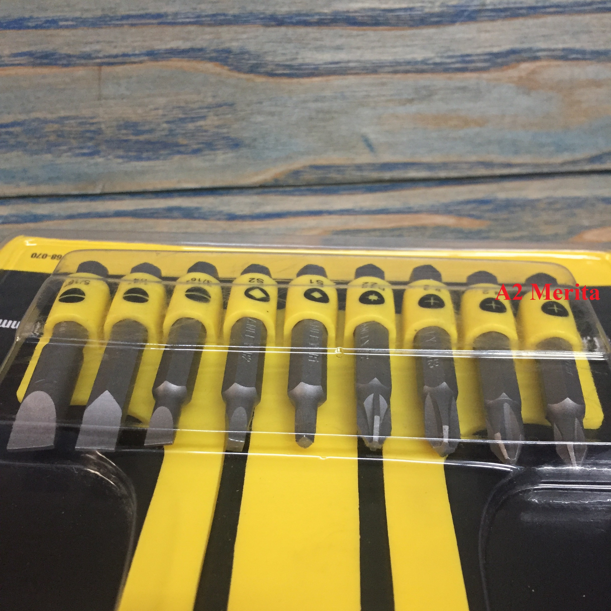 Bộ đầu vít 9 chi tiết STANLEY 68-070-23